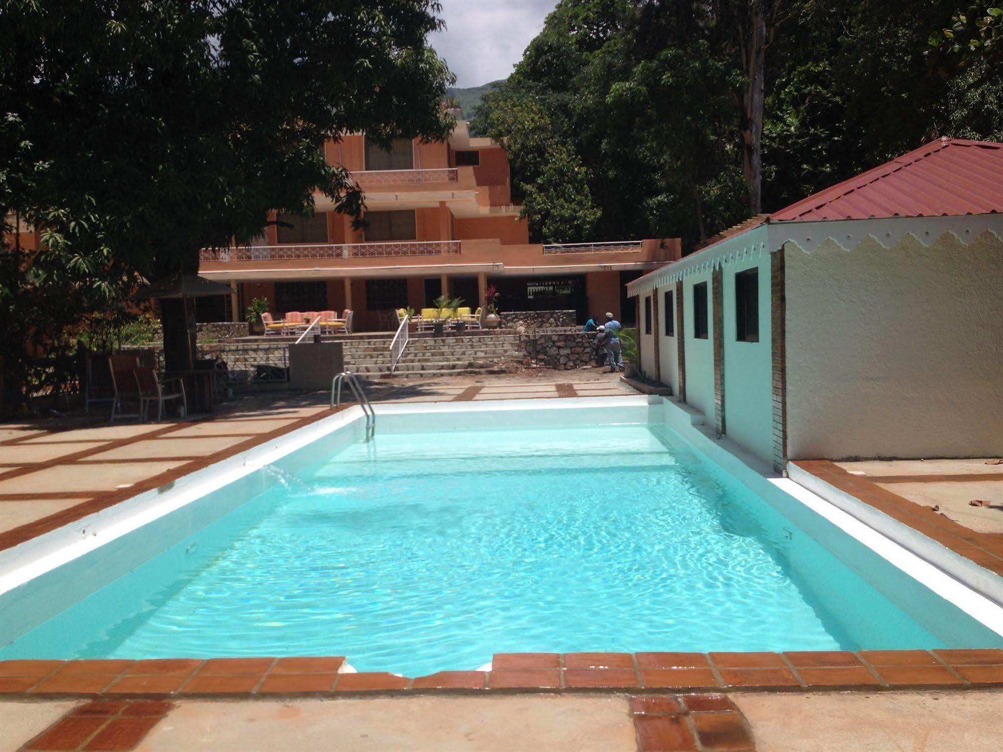 Hotel Imperial Cap-Haïtien Exterior foto